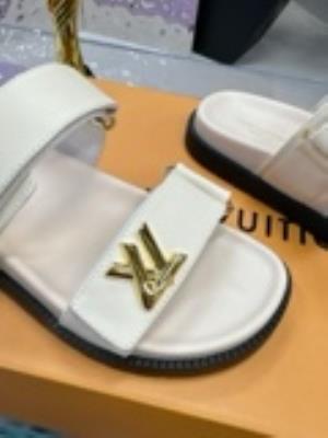 wholesale quality women louis vuitton shoes model no. 518